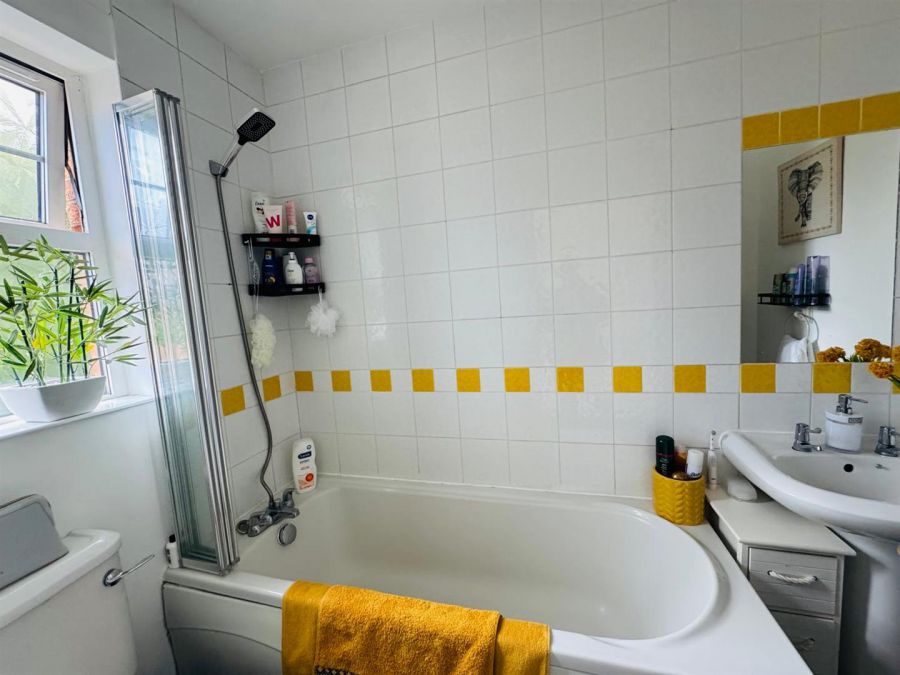 78a Rossdale