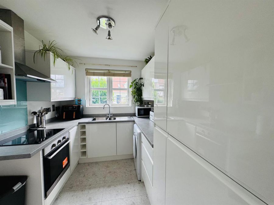 136 Rockfield