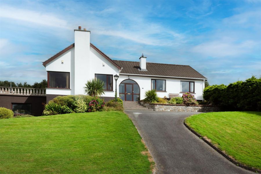 18 Dunnwood Park