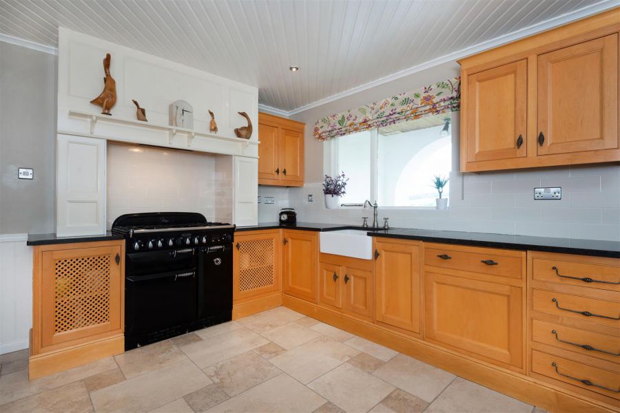 18 Dunnwood Park