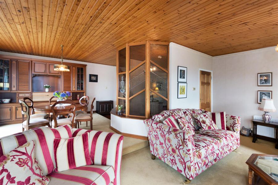 18 Dunnwood Park