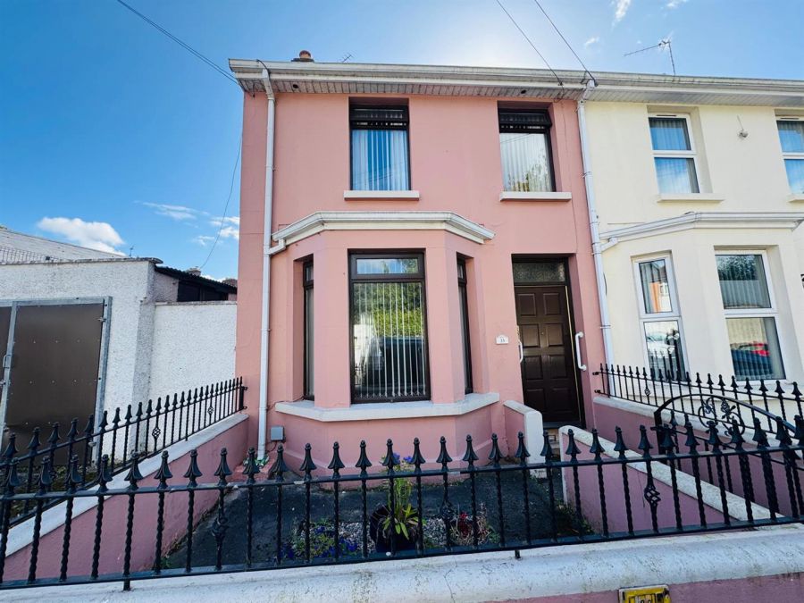 33 Iona Terrace
