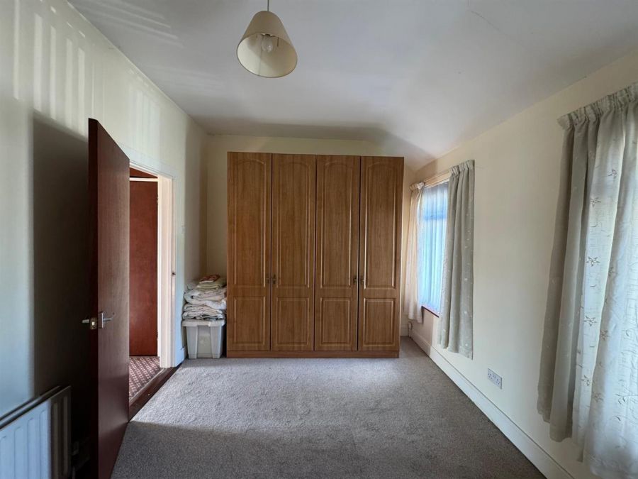 33 Iona Terrace
