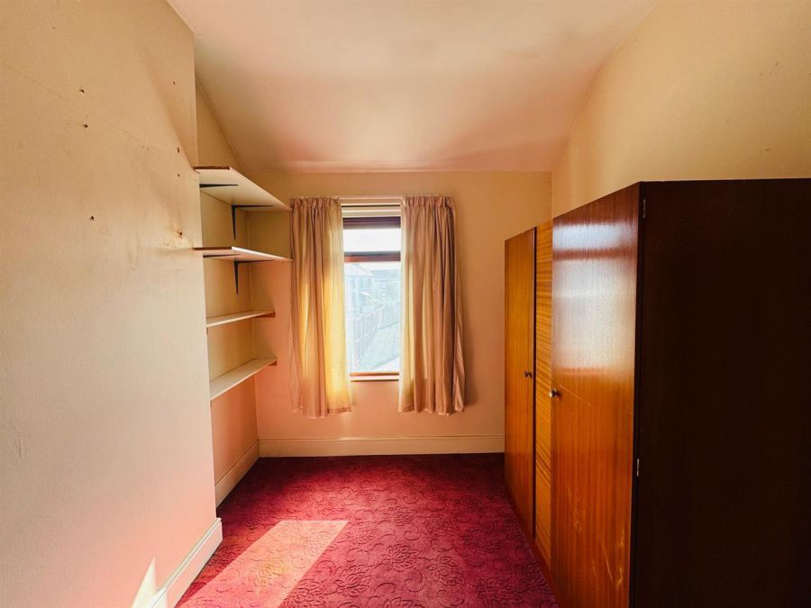 33 Iona Terrace
