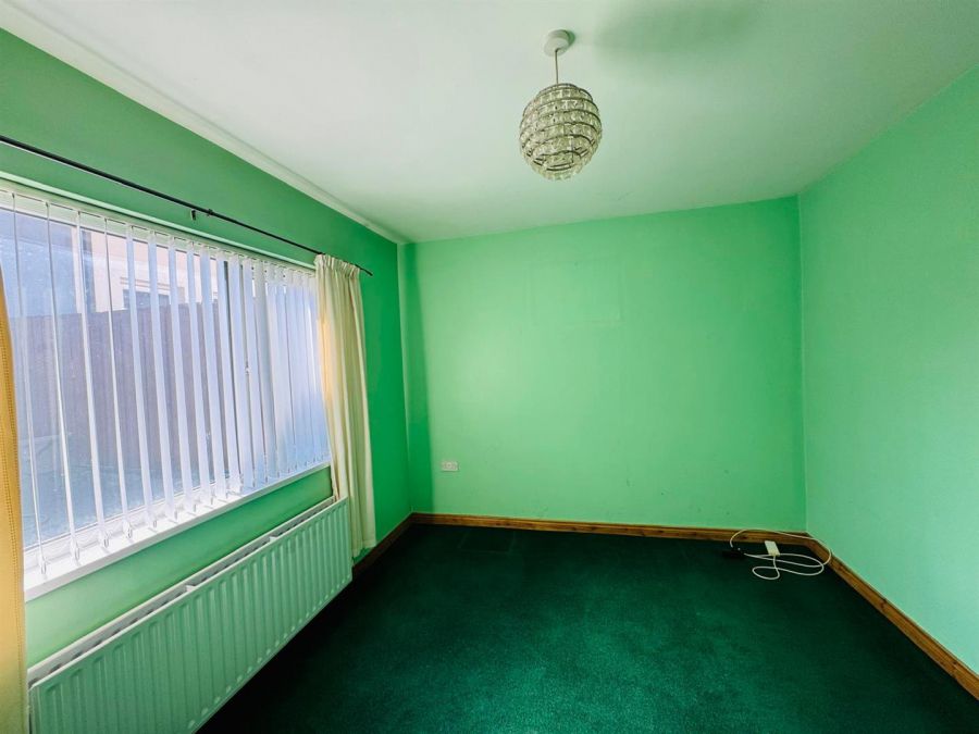 33 Iona Terrace
