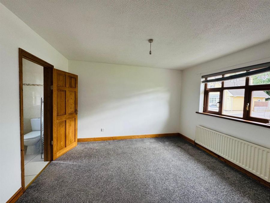 16 Rushcroft Park