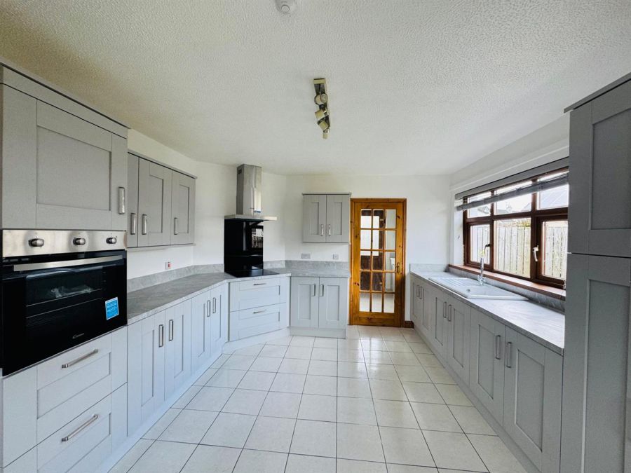 16 Rushcroft Park
