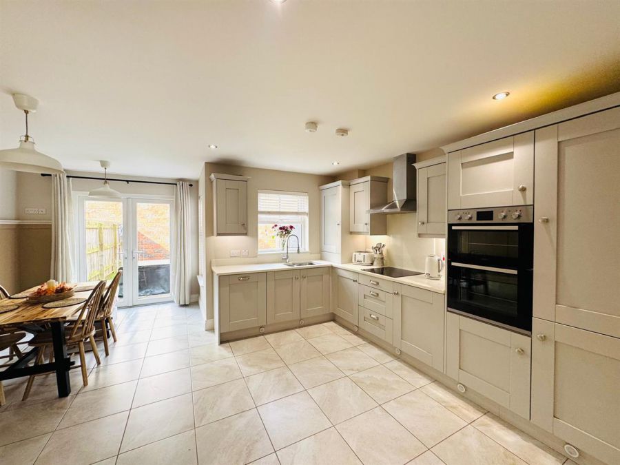 18 Birch Hill