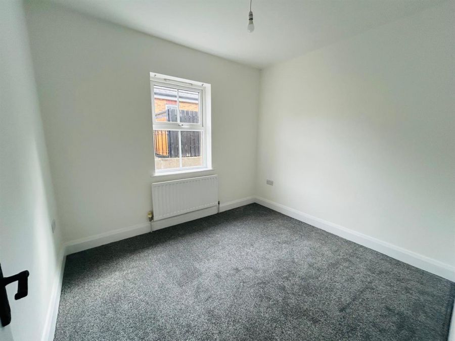 13 Blackthorn Manor