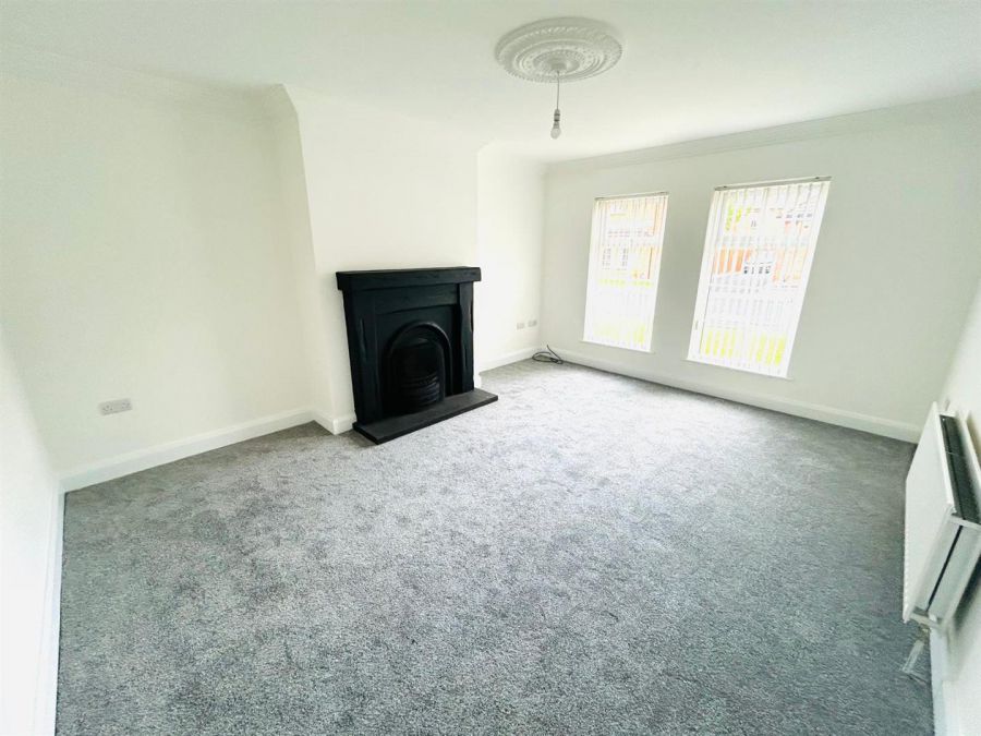 13 Blackthorn Manor