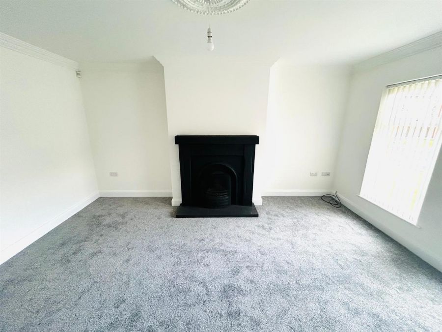 13 Blackthorn Manor