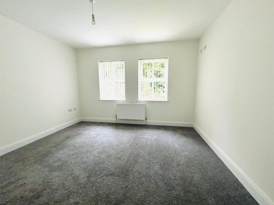 13 Blackthorn Manor
