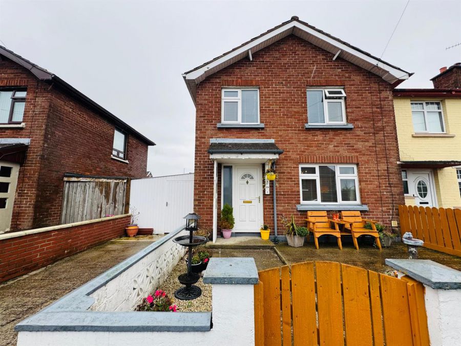 28 Rossdowney Drive,Waterside, L'derry, BT47 5PR