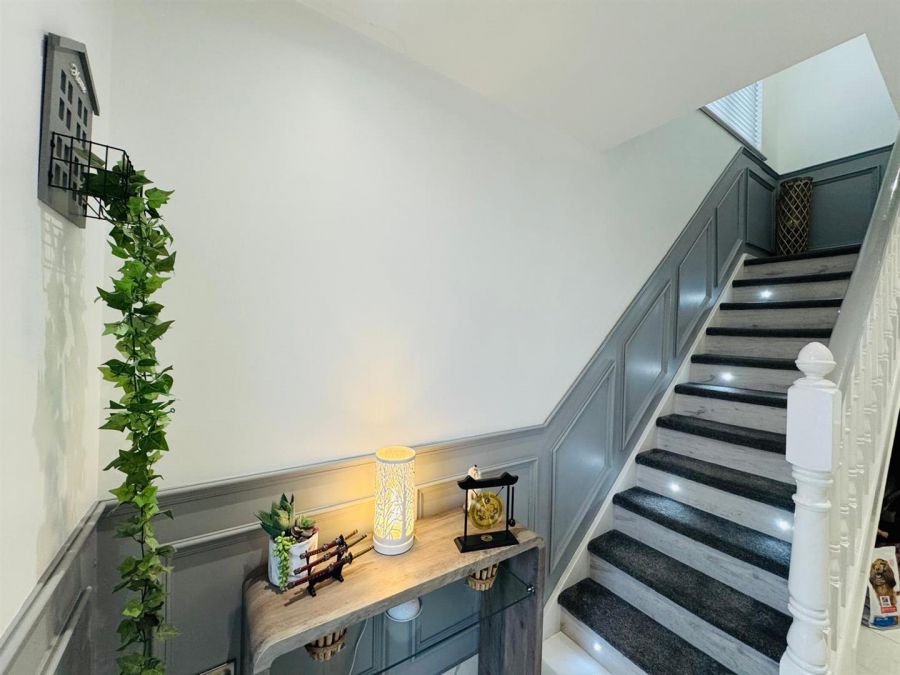 28 Rossdowney Drive