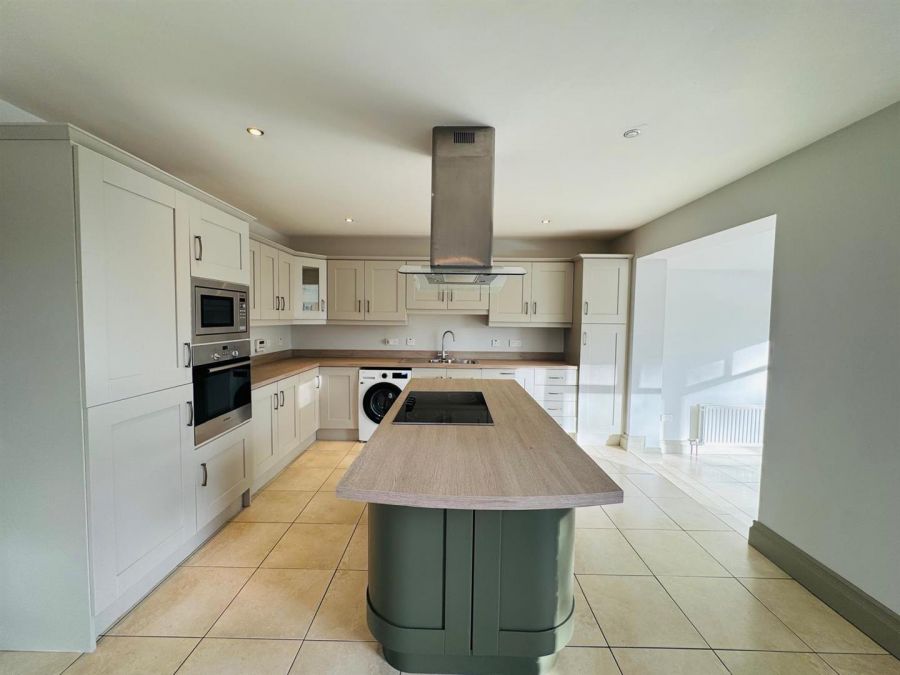 19 Greenhaw Manor 19 Greenhaw Manor