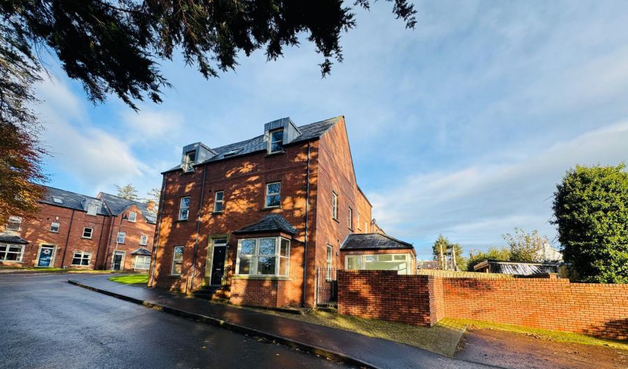 19 Greenhaw Manor 19 Greenhaw Manor