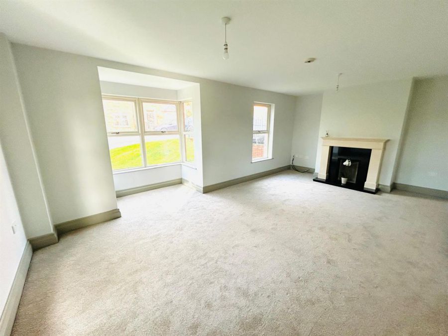 19 Greenhaw Manor 19 Greenhaw Manor