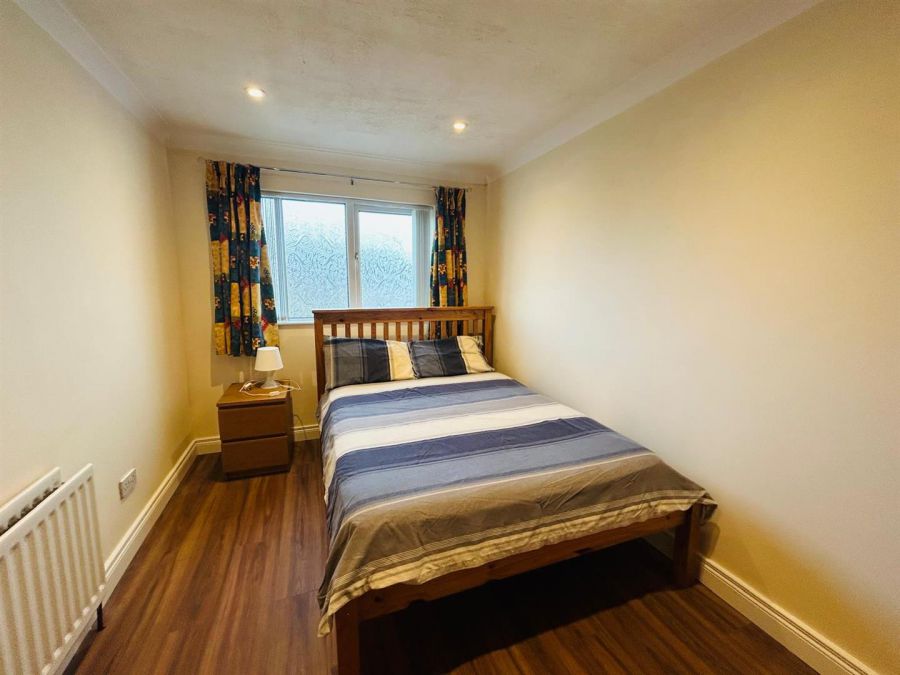 8 Lower Nassau Street