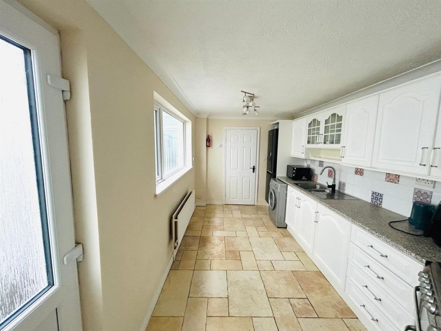 8 Lower Nassau Street