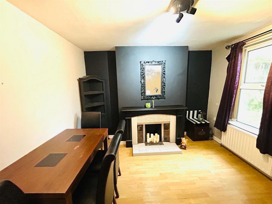 44 Lower Nassau Street