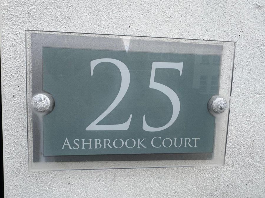 25 Ashbrook Court
