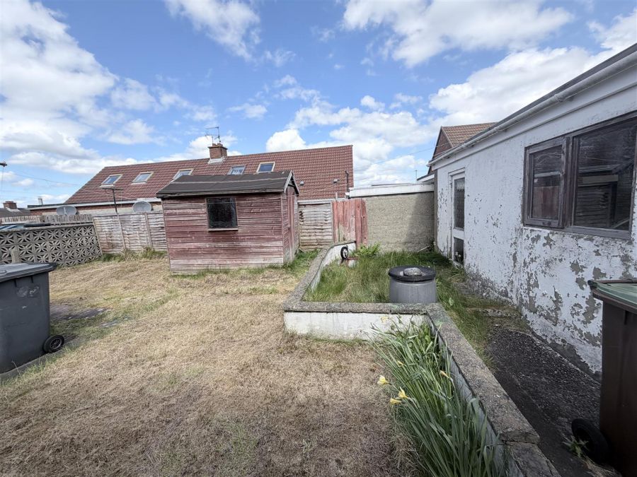 4 Conifer Avenue