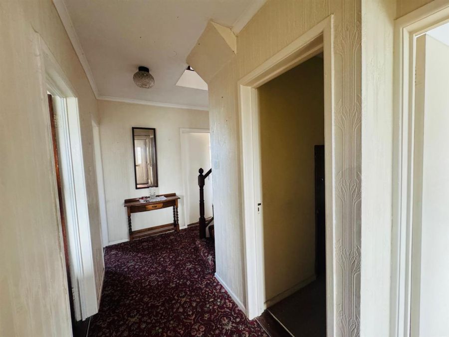 4 Conifer Avenue