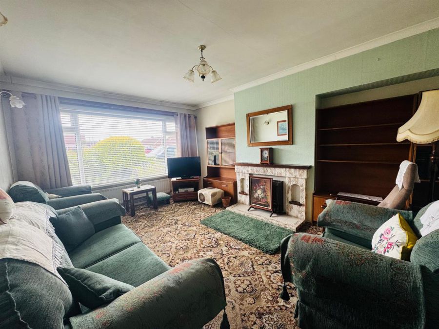 4 Conifer Avenue