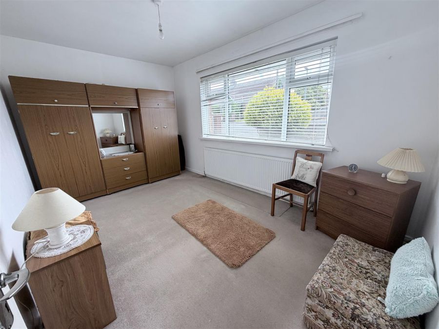 4 Conifer Avenue