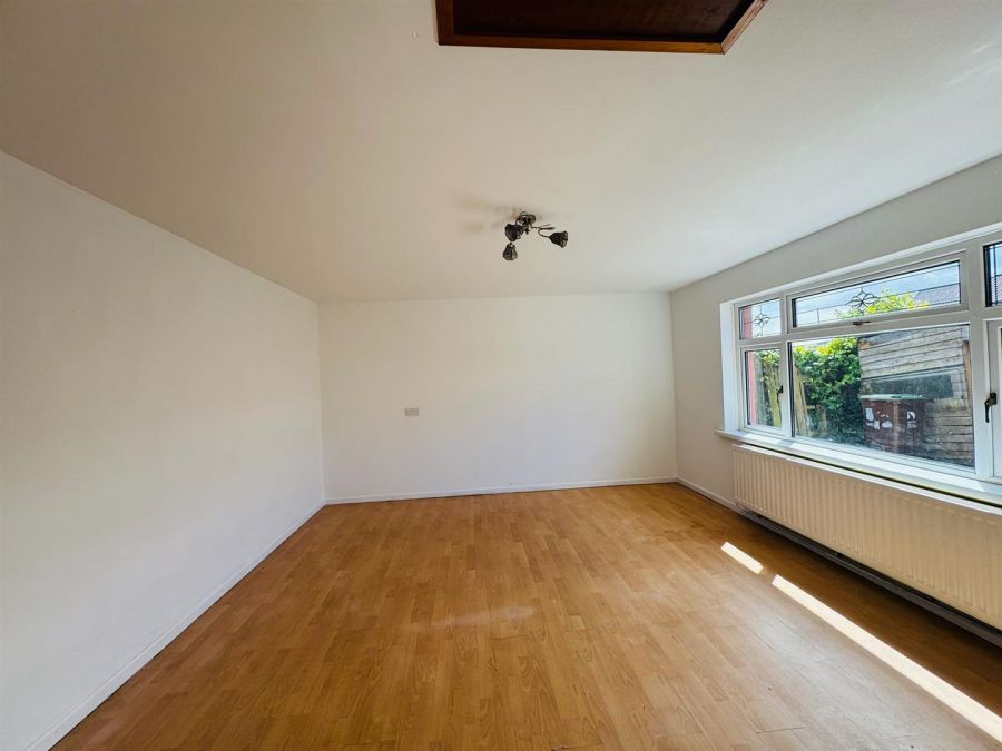 1 Garrymore Place