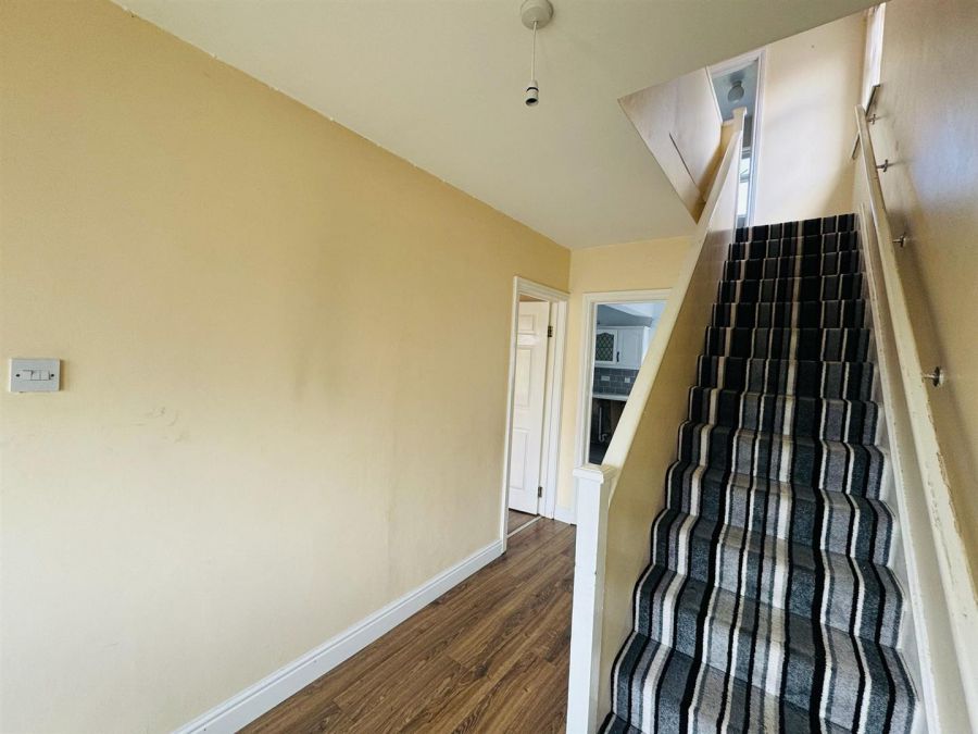 14 Lisnarea Avenue