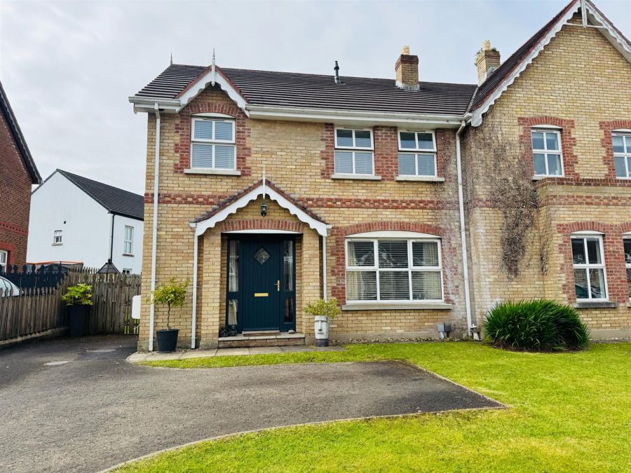 251 Ivy Mead