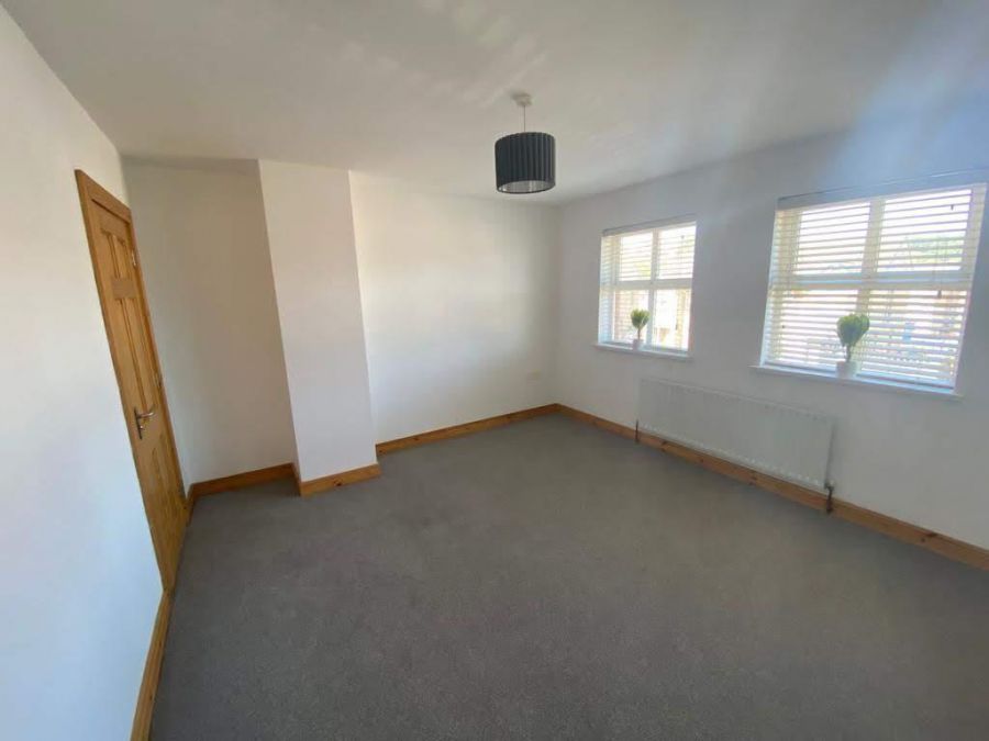 251 Ivy Mead