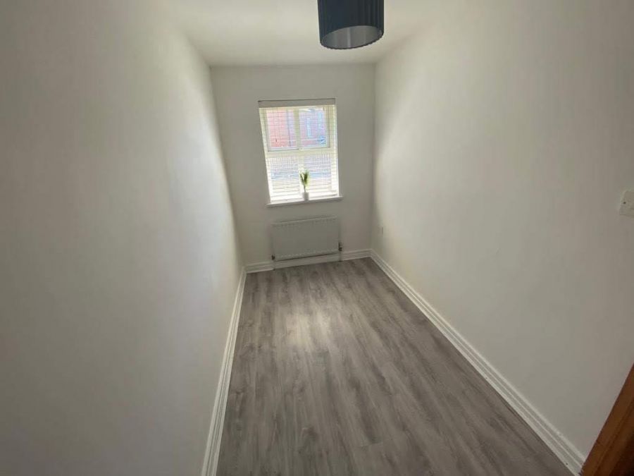 251 Ivy Mead