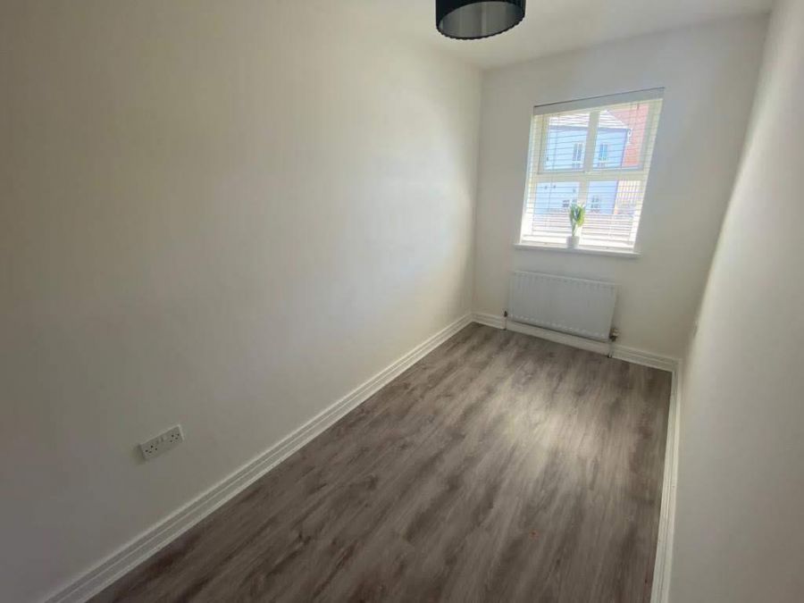 251 Ivy Mead