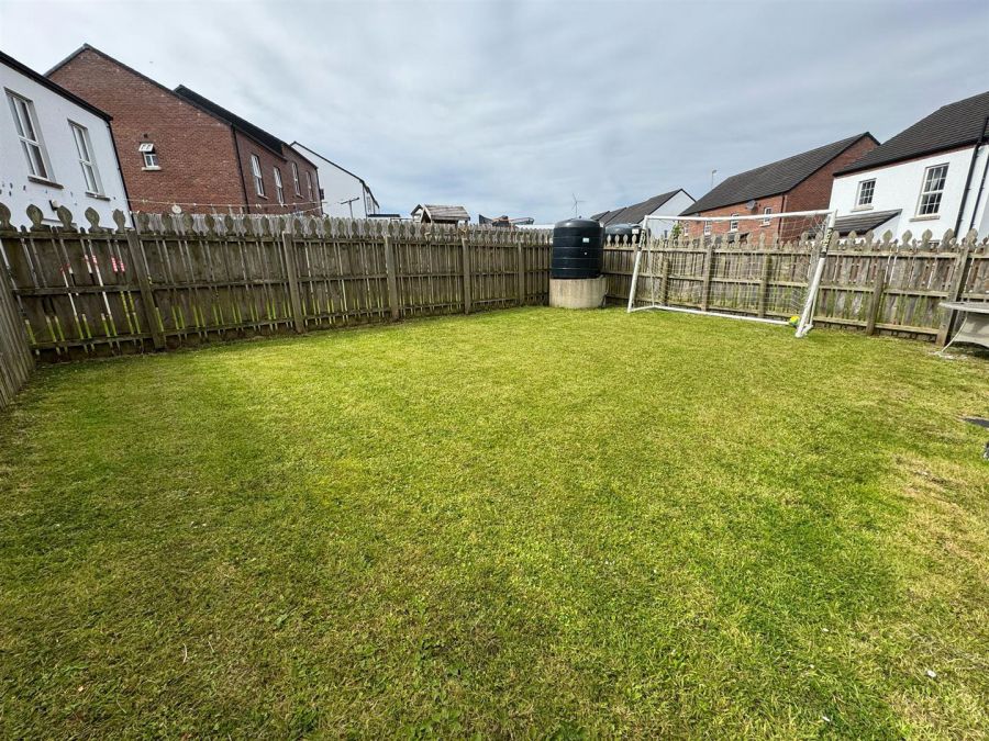 251 Ivy Mead