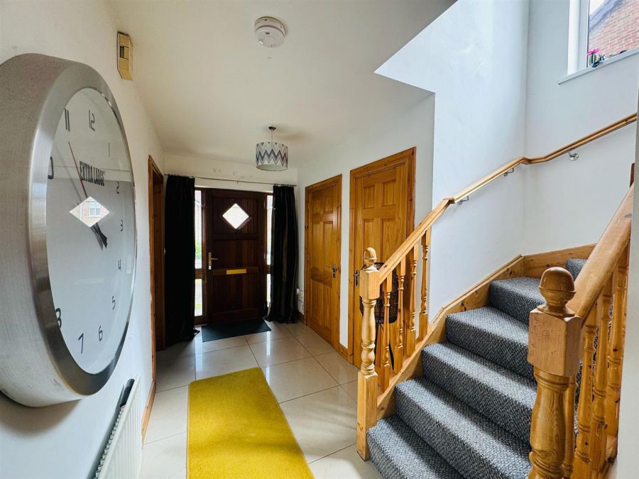 251 Ivy Mead