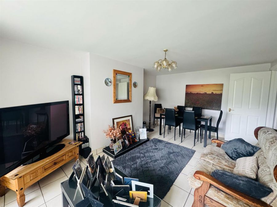 64 Manorwood