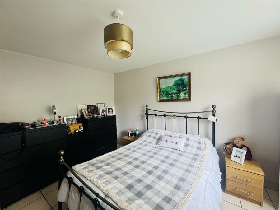 64 Manorwood