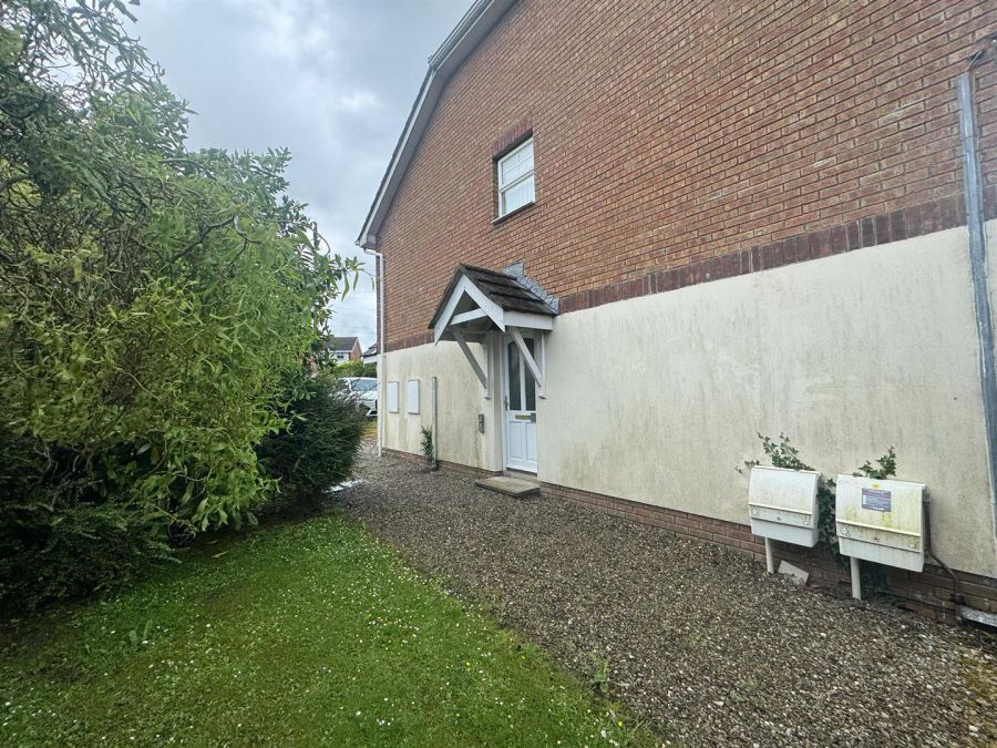64 Manorwood