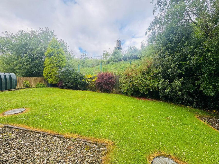 64 Manorwood