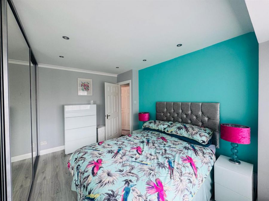 4 Copperfield Mews