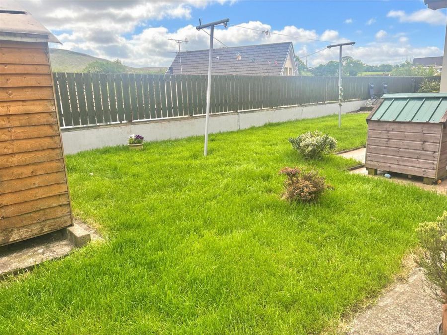 95 Glenroe Park