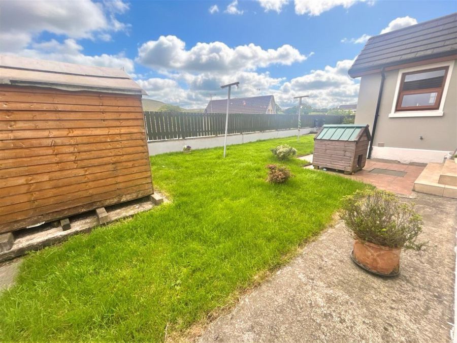 95 Glenroe Park