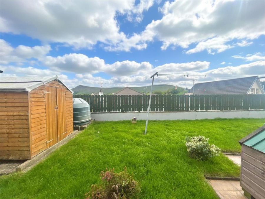 95 Glenroe Park