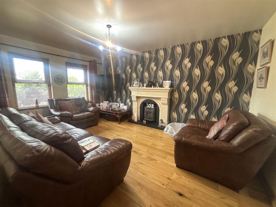 95 Glenroe Park