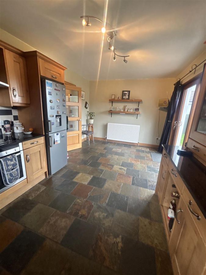 95 Glenroe Park
