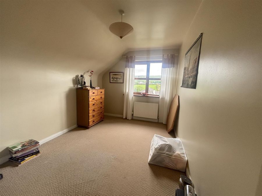 95 Glenroe Park