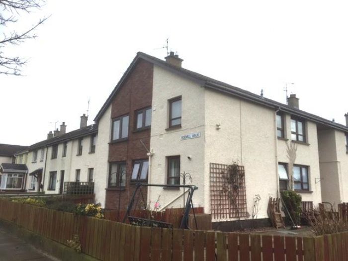 Flat E, 38 Roe Mill Road