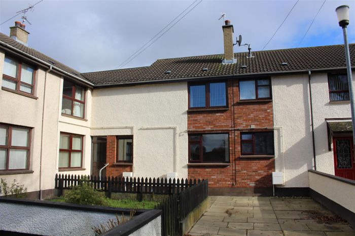 Flat B, 8 Rathbrady Road